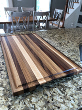Load image into Gallery viewer, Mixed Hardwood Cutting Board