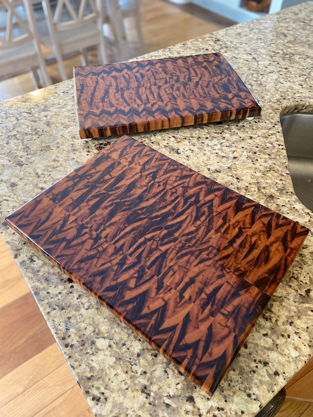 Tigerwood End-grain Cutting Board - 17''L x 12''W